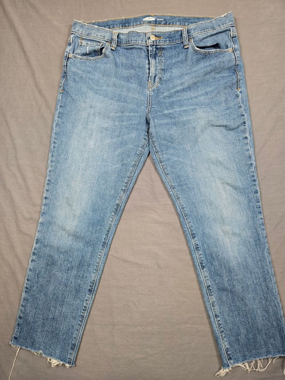 Old Navy Boyfriend Fit Denim Jeans Size 14 Light Wash Frayed Hem